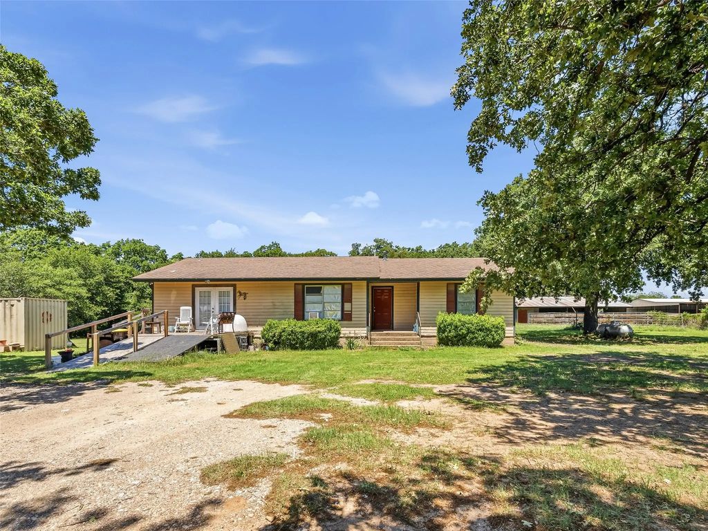 1336 County Road 563, Stephenville