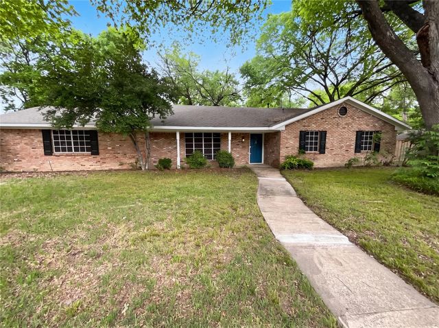 2017 Greenbriar Lane, Plano