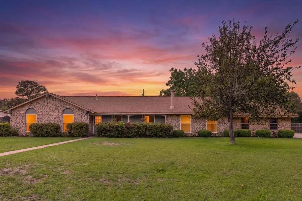 4327 Marcell Circle, Texarkana