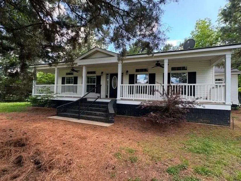 10480 Highway 71, Elm Grove