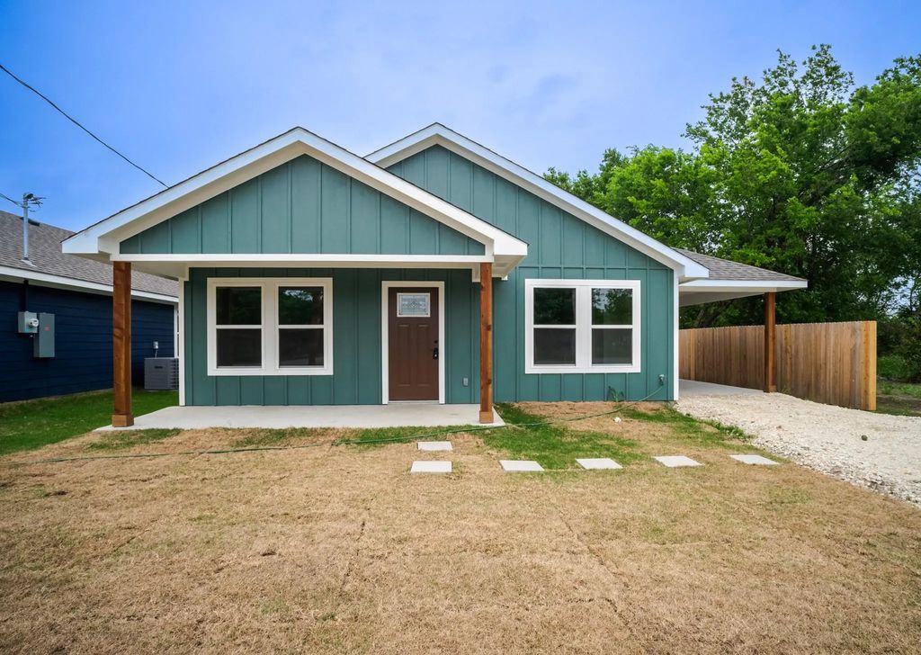1333 E Palestine, Mexia