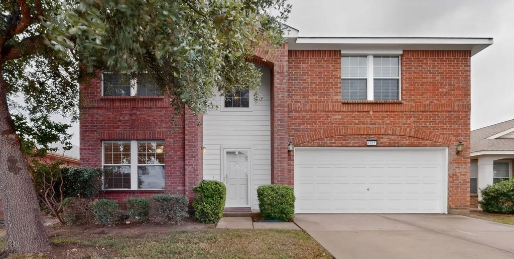 4328 Tranquility Drive, Fort Worth
