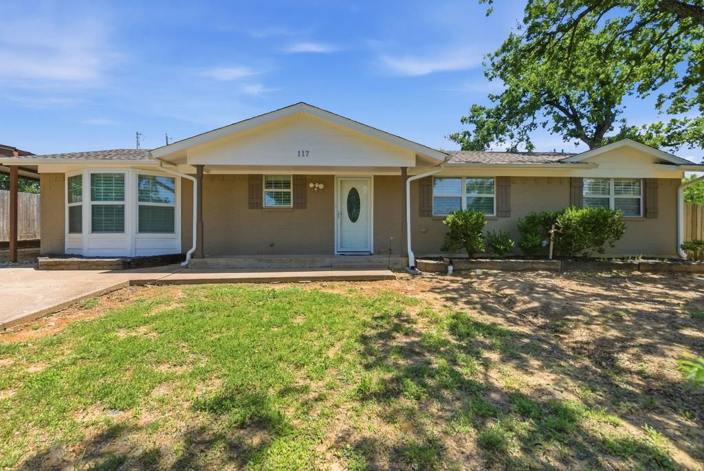 117 Bryan Street, Jacksboro