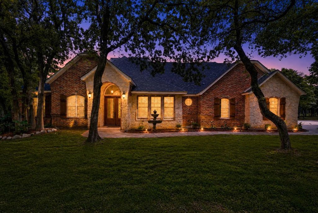 148 Arista Trail, Poolville