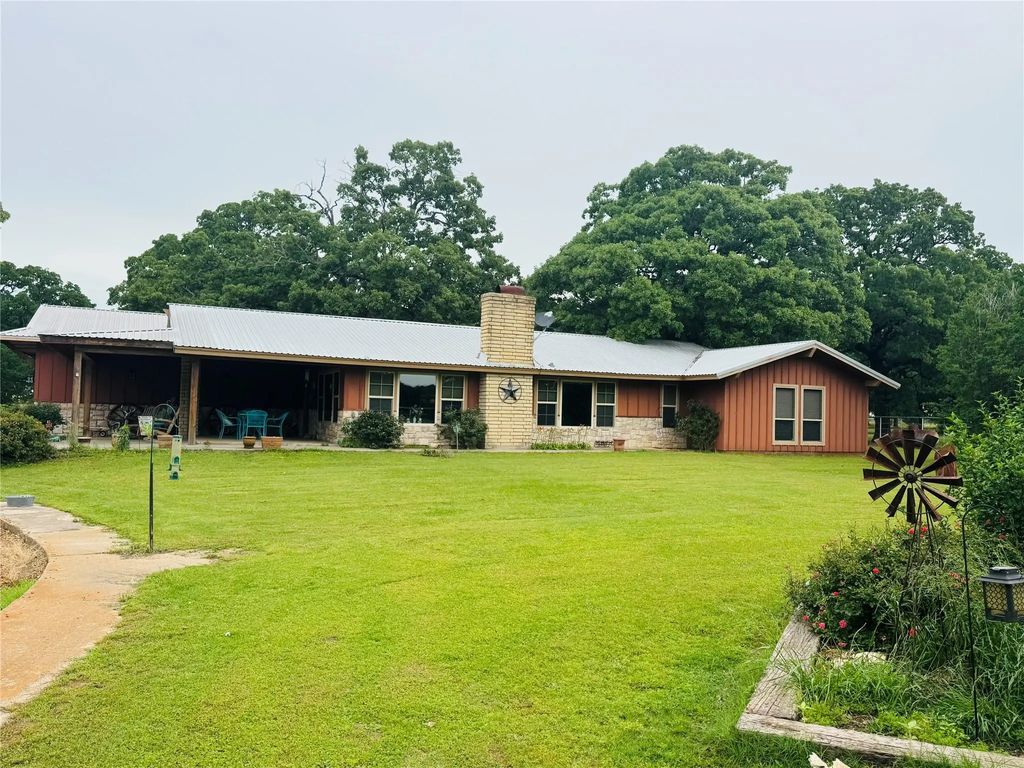 2031 E Fm 1396, Ivanhoe