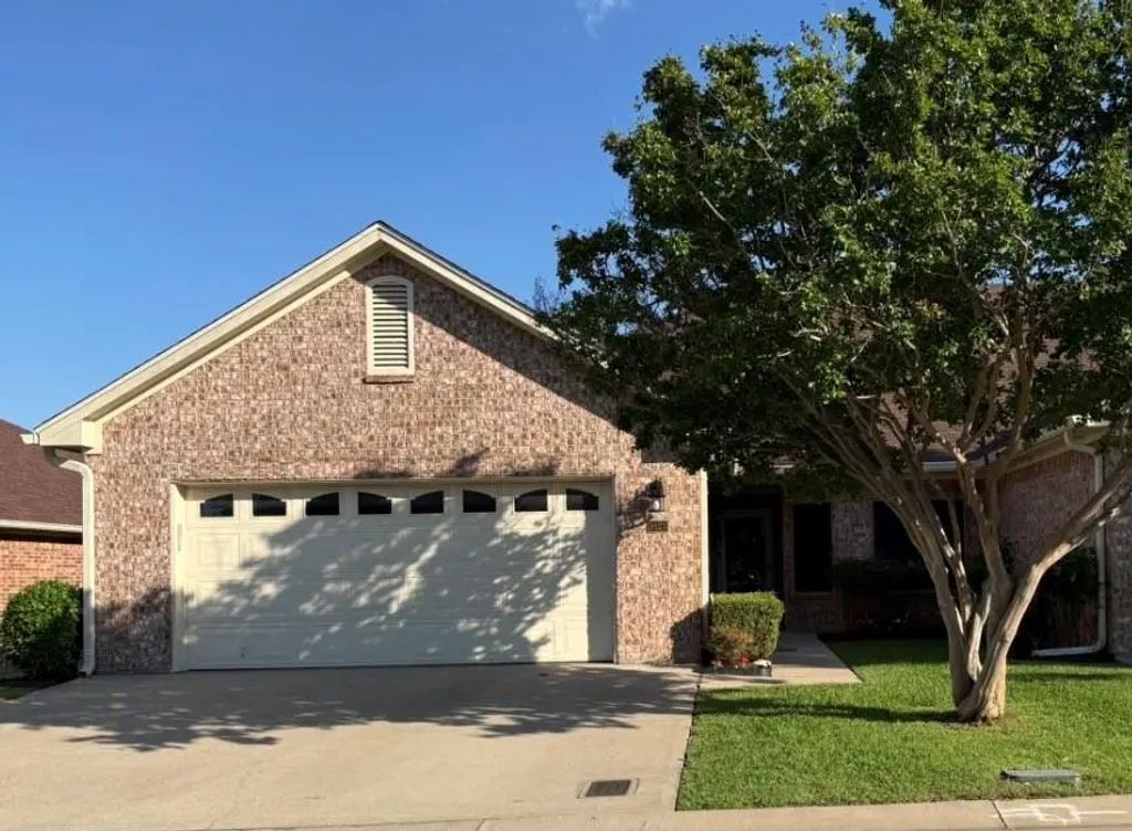 9123 Darby Lane, Waco
