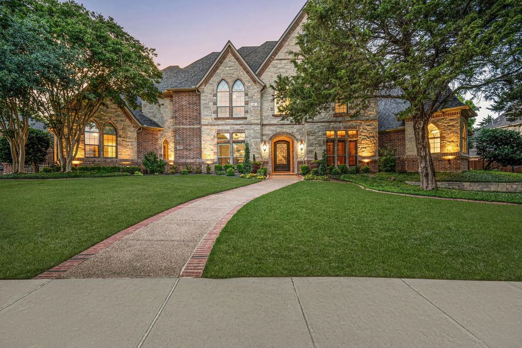 324 Oak Pointe Lane, Southlake
