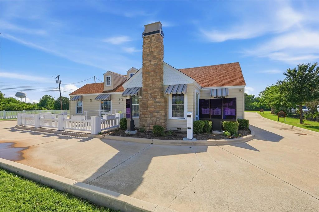 3501 Denton Highway, Haltom City