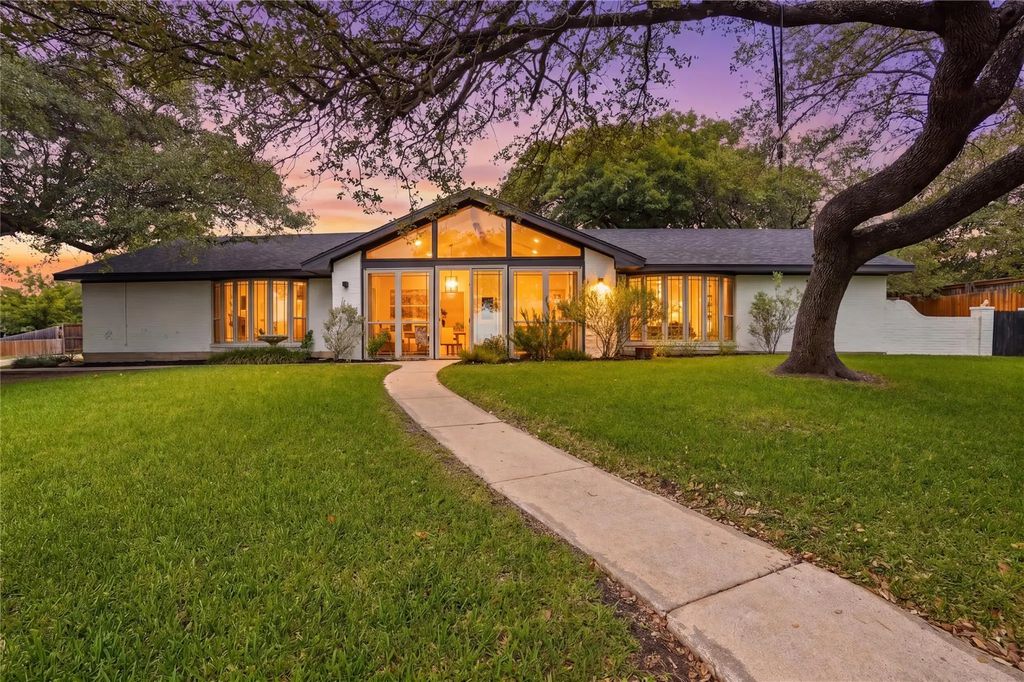 7508 Timber Ridge Court, Fort Worth