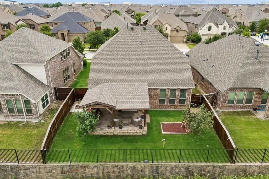 16013 Gladewater Terrace, Prosper