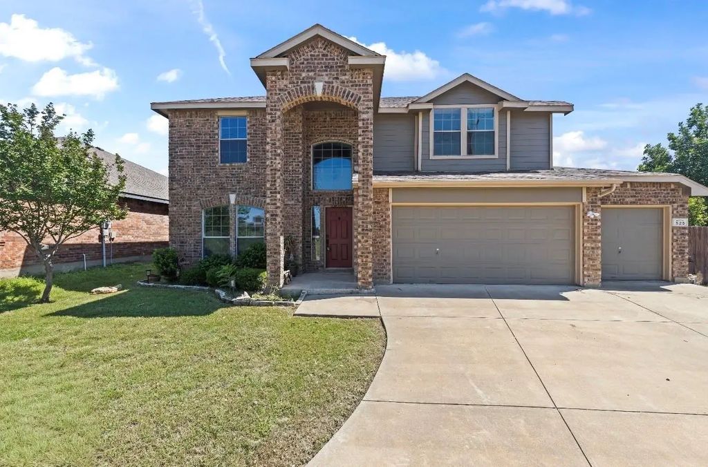 525 Destin Drive, Fort Worth