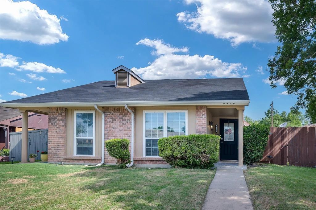 4410 Chapman Street, The Colony