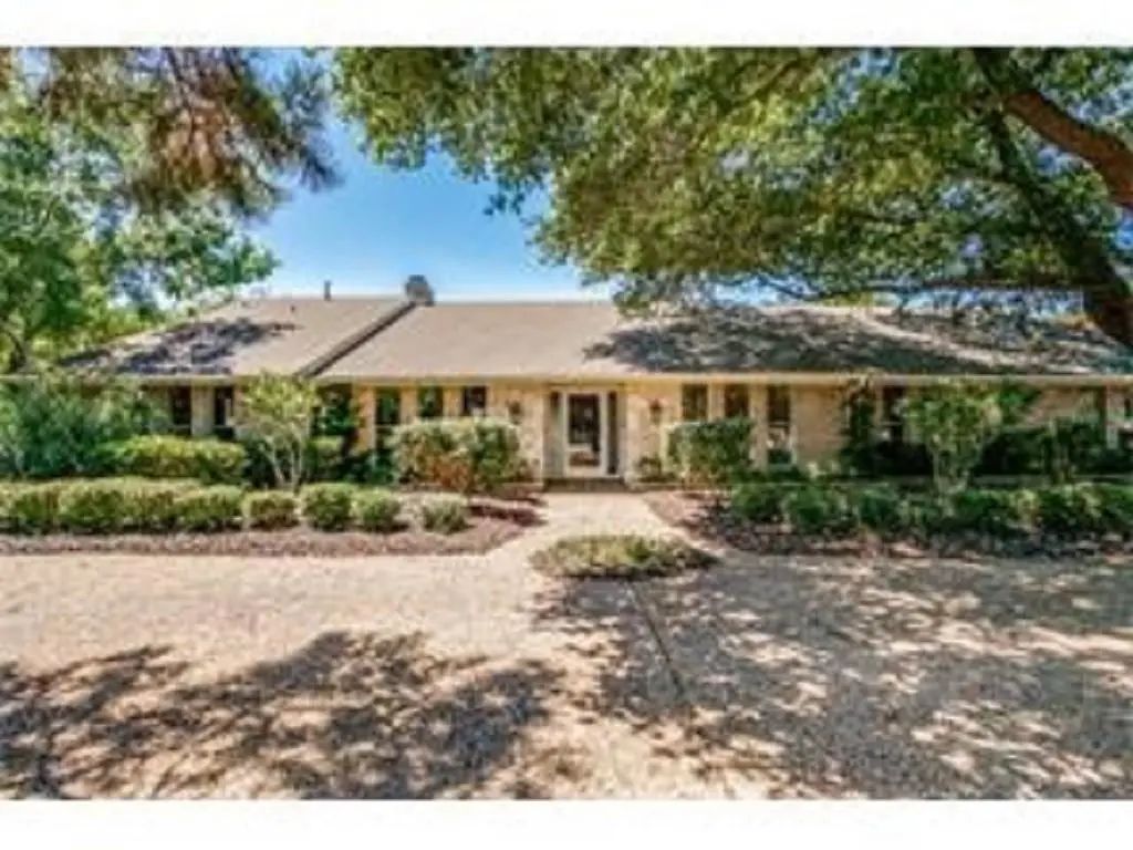3808 Royal Lane, Dallas
