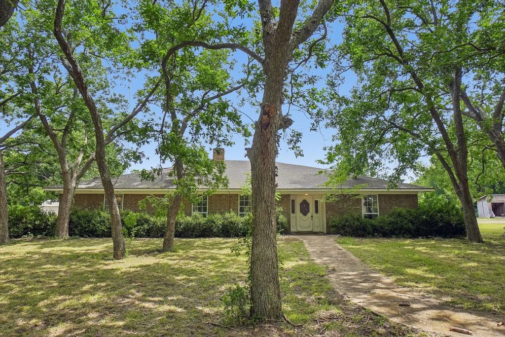 10180 County Road 437, Princeton