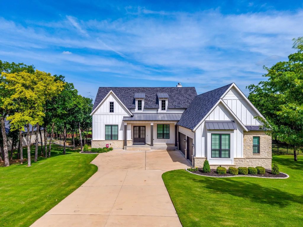 560 Prairie Timber Road, Burleson