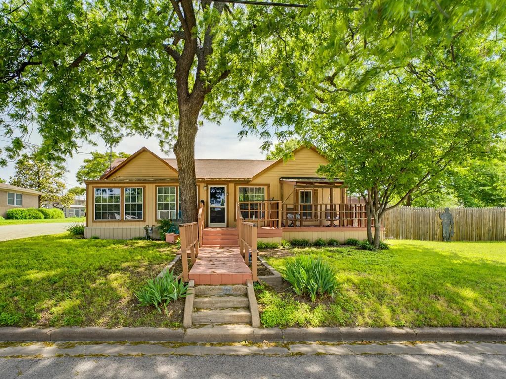 601 S Miller Street, Decatur