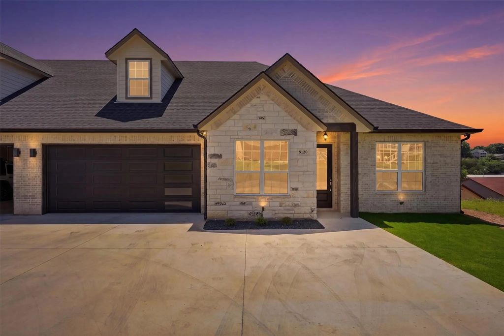 5126 Country Club Drive, Granbury