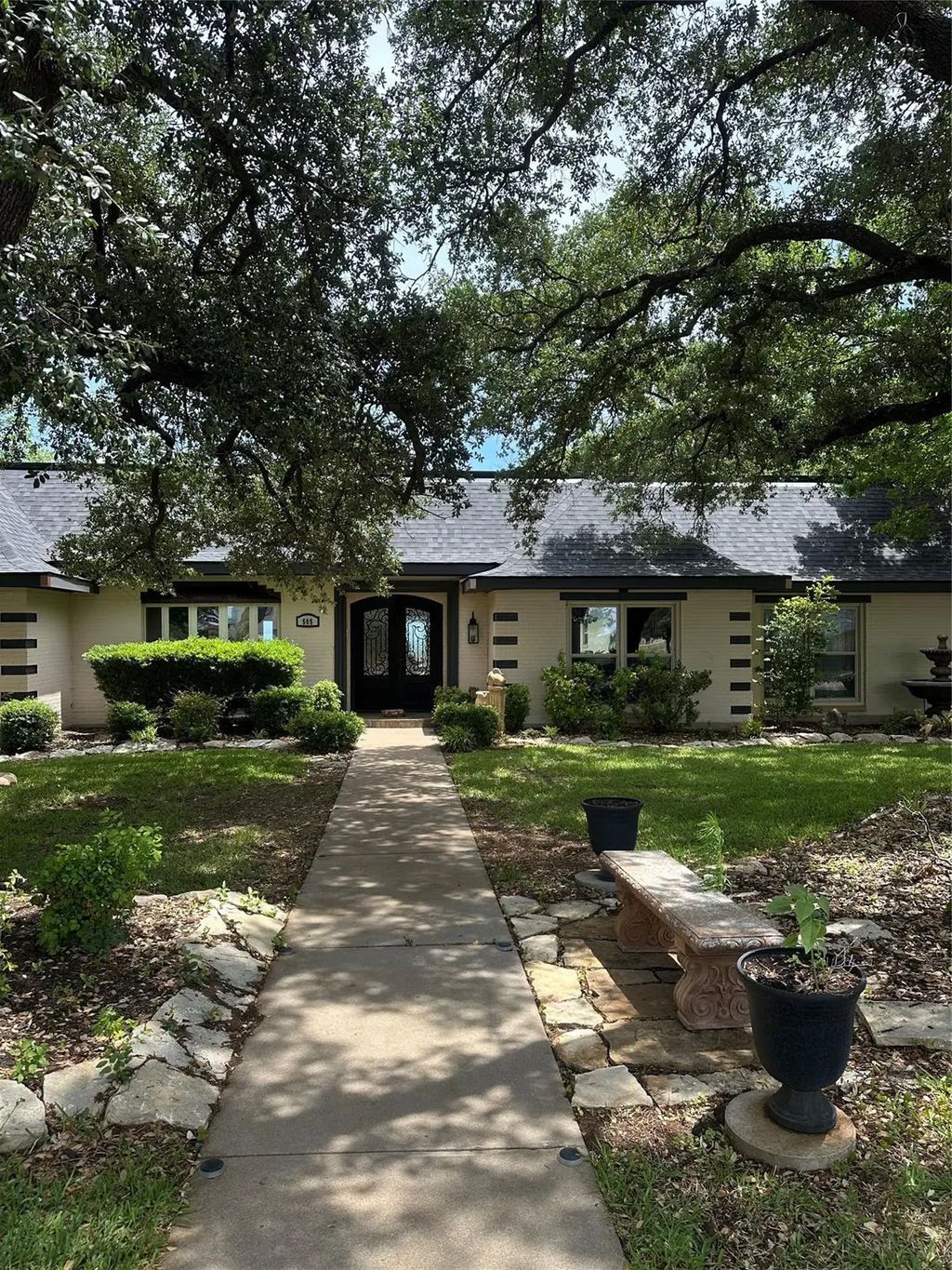 505 High Road, Coleman