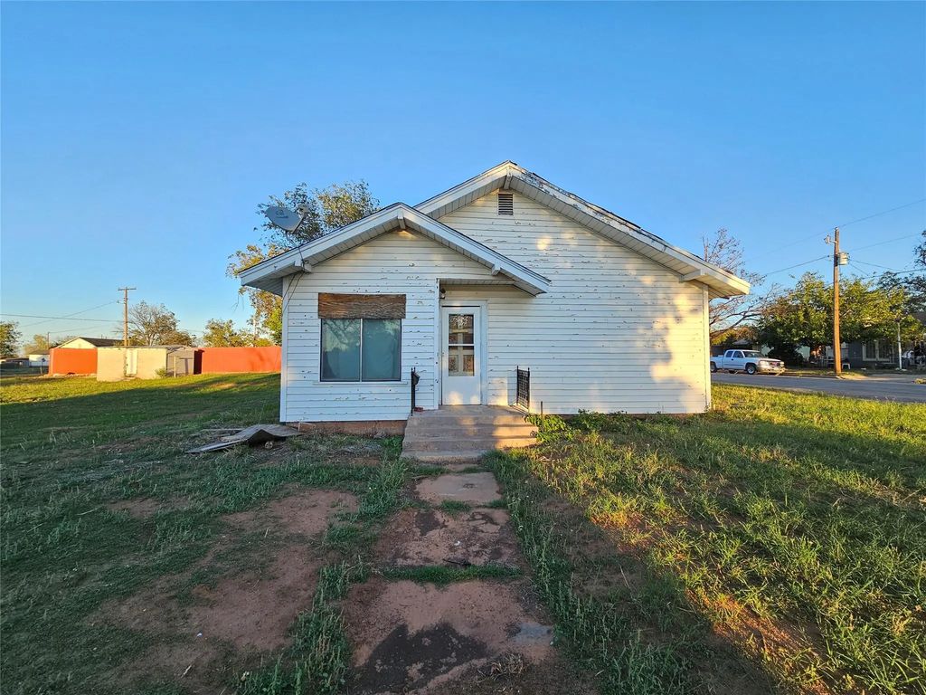 1211 Campbell Street, Sweetwater