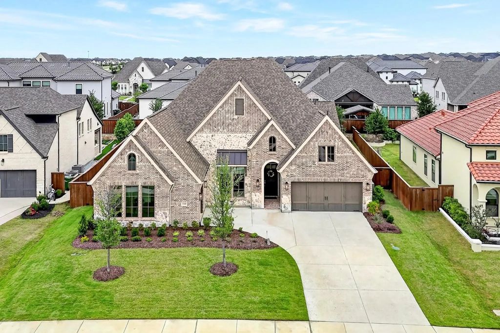 2360 Shady Hill Drive, Prosper