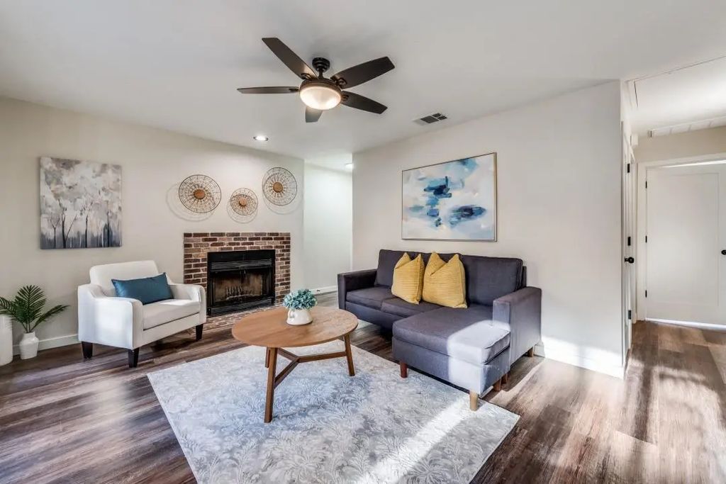 2100 Rainbow Drive 4111, Arlington