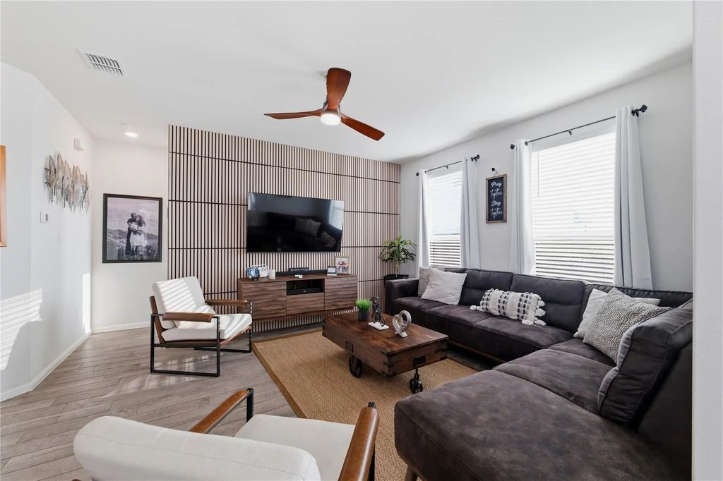 8913 Timber Gulch Circle, Fort Worth