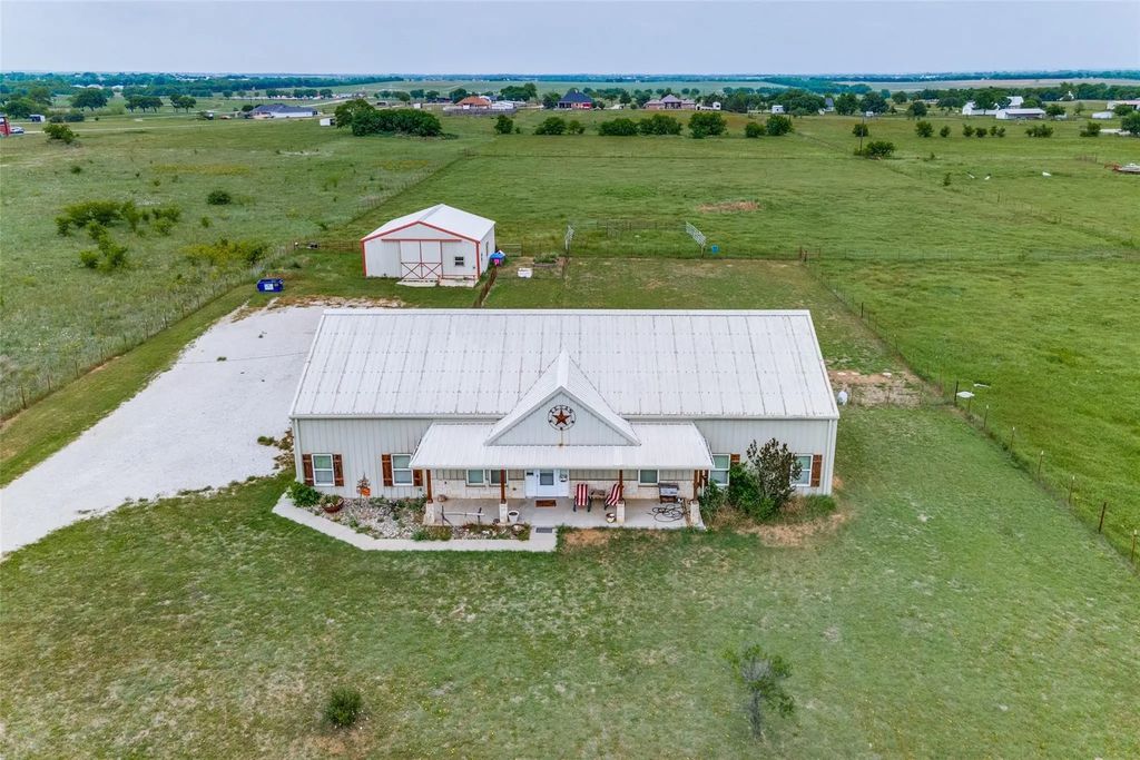 15350 Us Highway 380, Krum