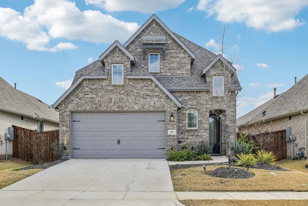 1920 Dappled Grey Avenue, Aubrey