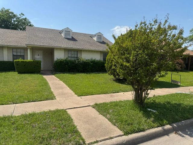 1113 Maydelle Lane, Garland