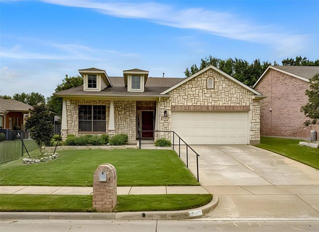 6820 Algarve Drive, Denton