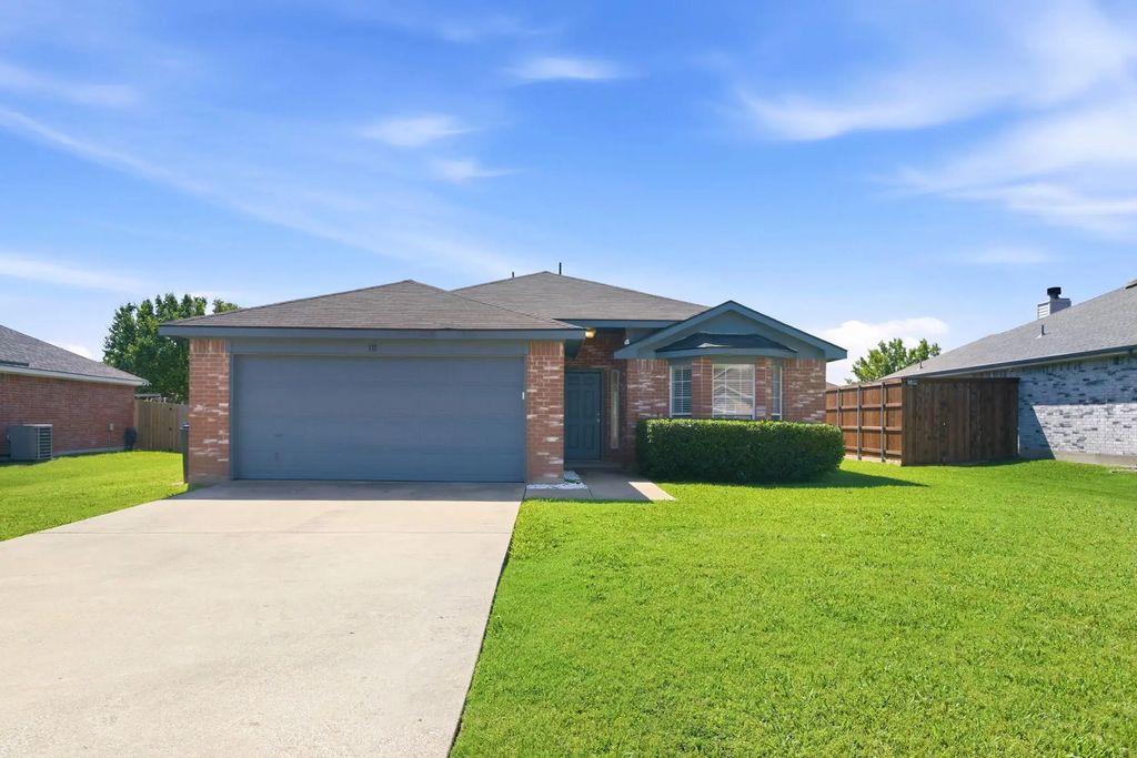 311 S Chestnut Street, Forney