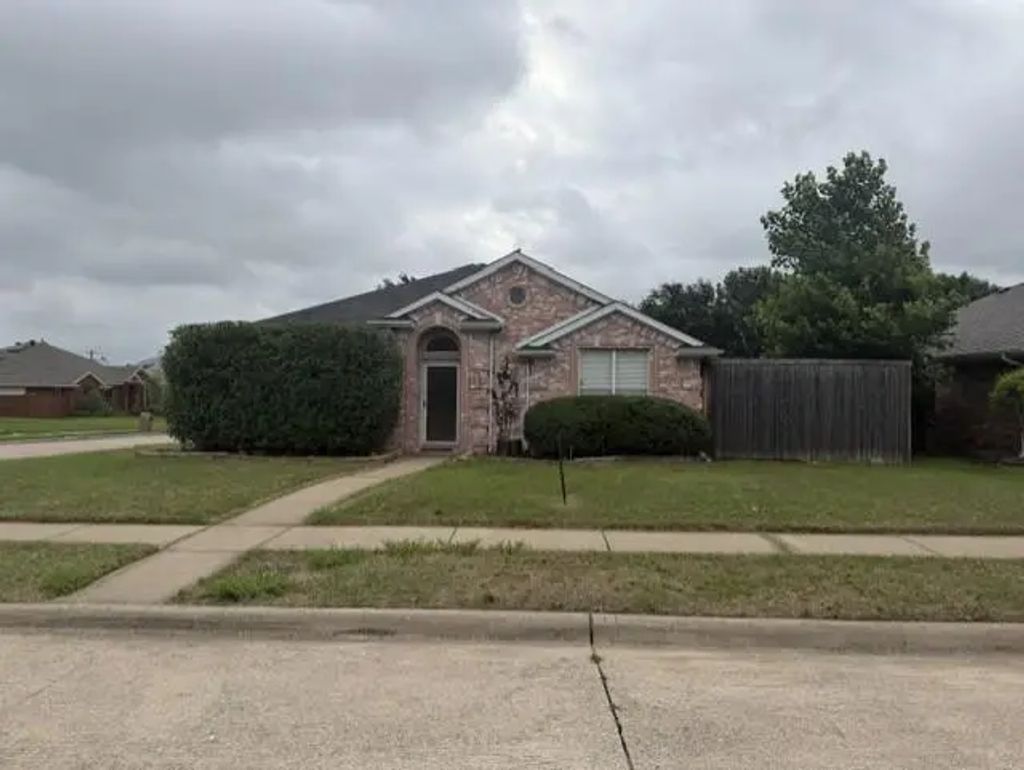 8806 Oakwood Lane, Frisco