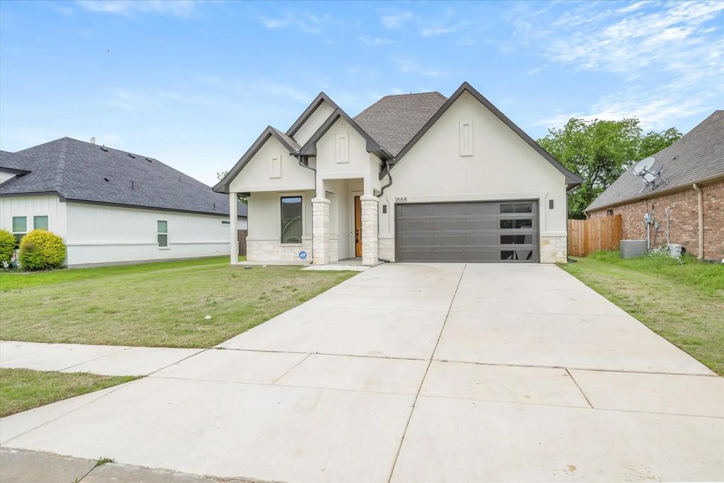 1868 Meadowview, Canton