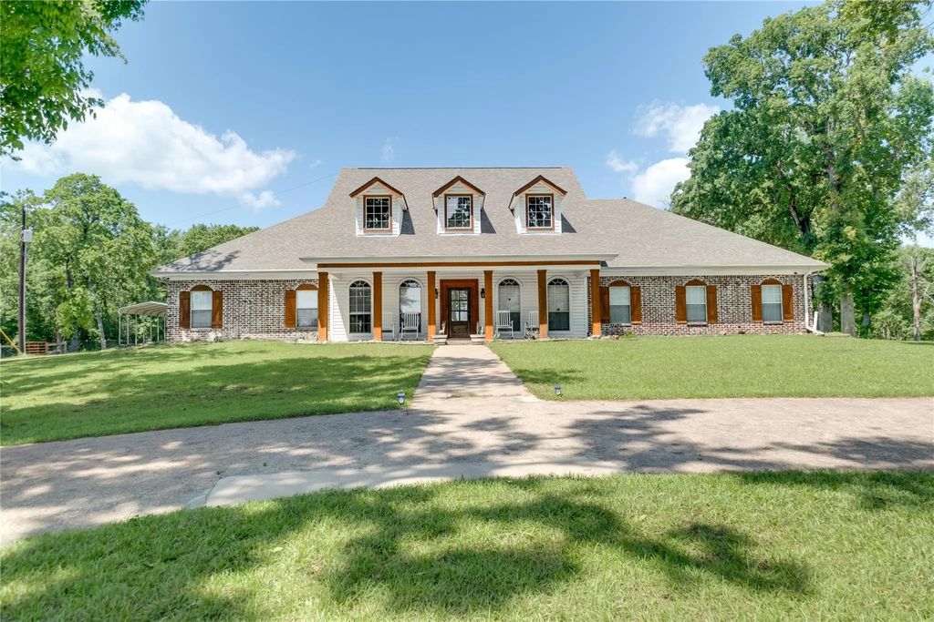 231 An County Road 2105, Palestine