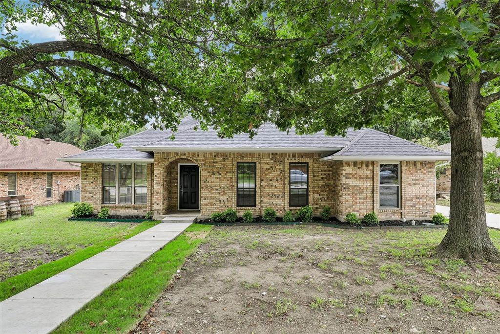 612 E Oak Street, Wylie