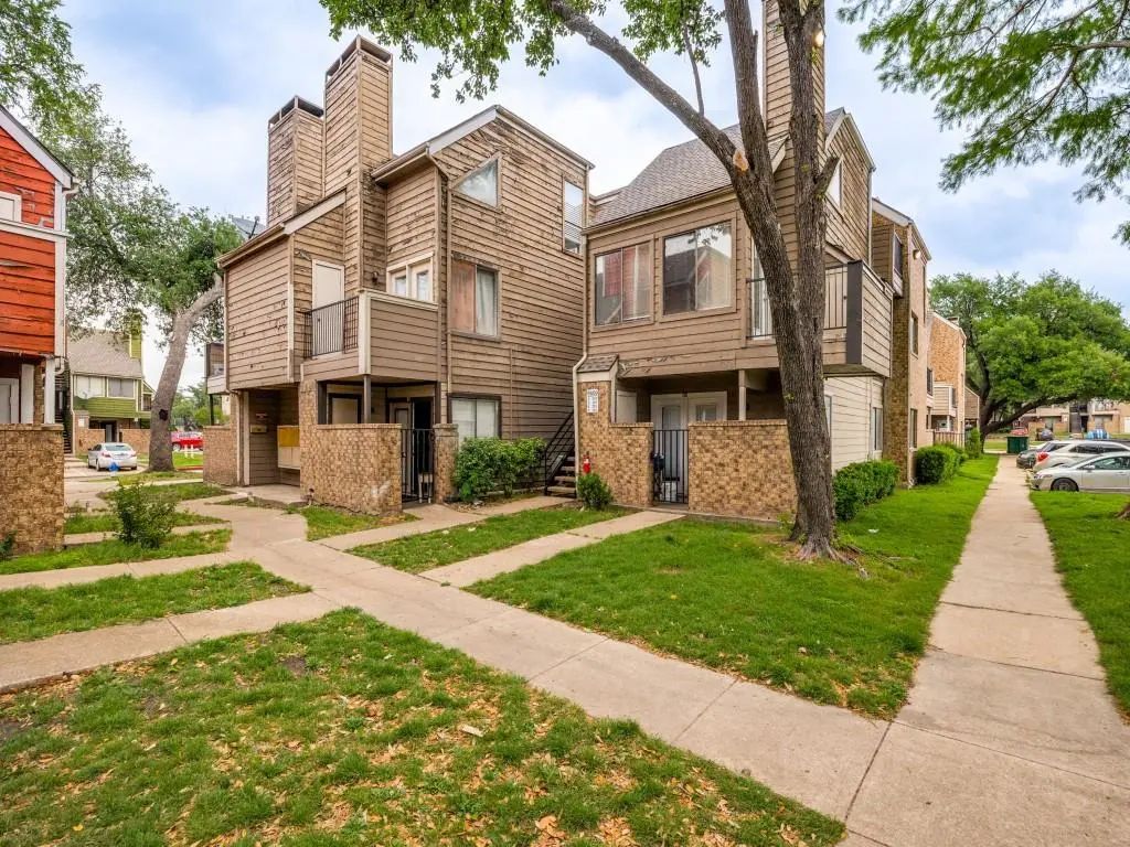 9809 Walnut Street 203, Dallas