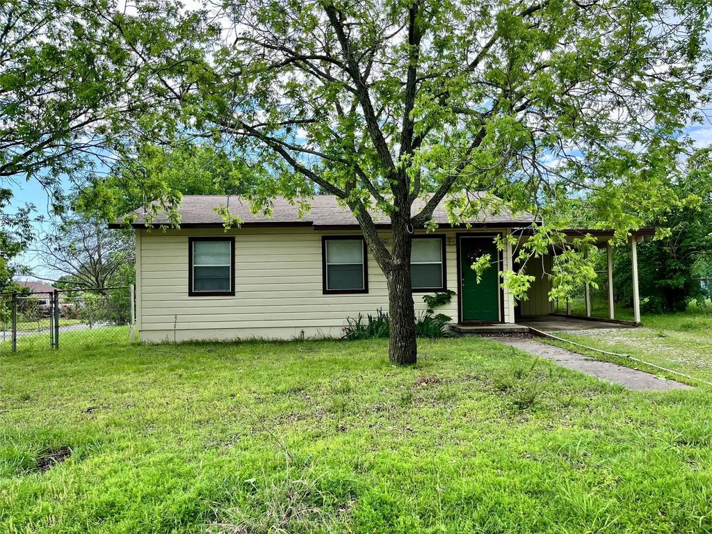 1612 Wayne Street, Denton