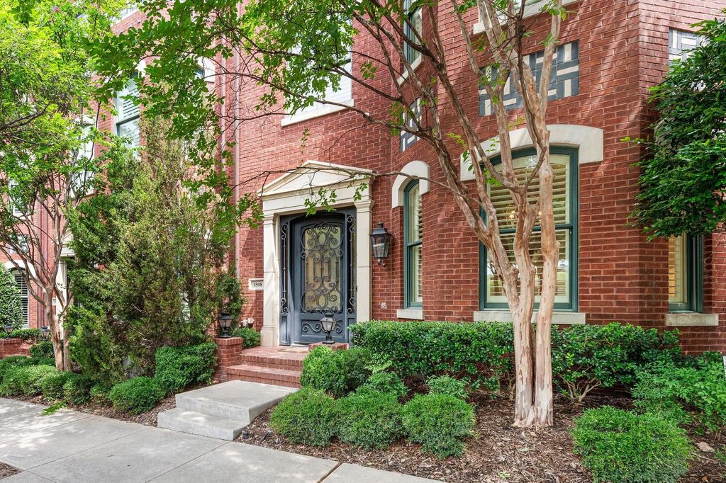 1508 Main Street, Southlake
