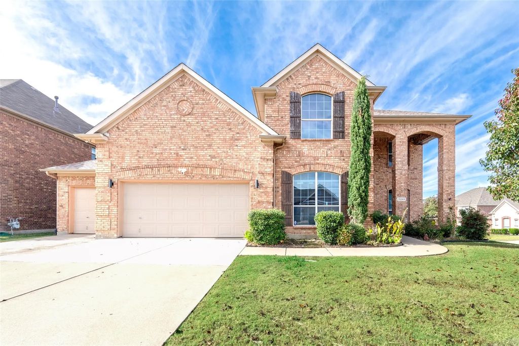 10249 Candlewyck Street, Fort Worth