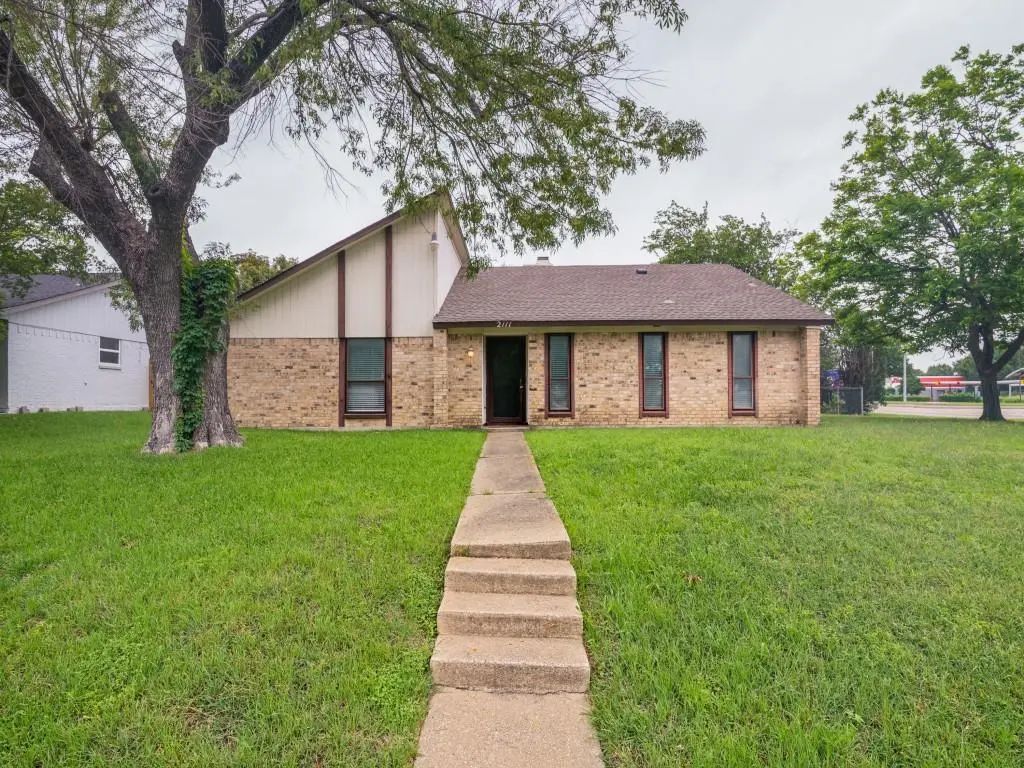 2111 Meredith Lane, Richardson