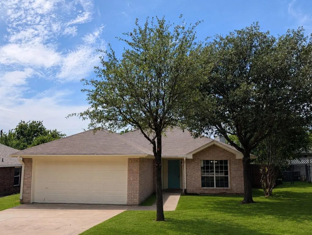 4821 Saint Thomas Place, Fort Worth