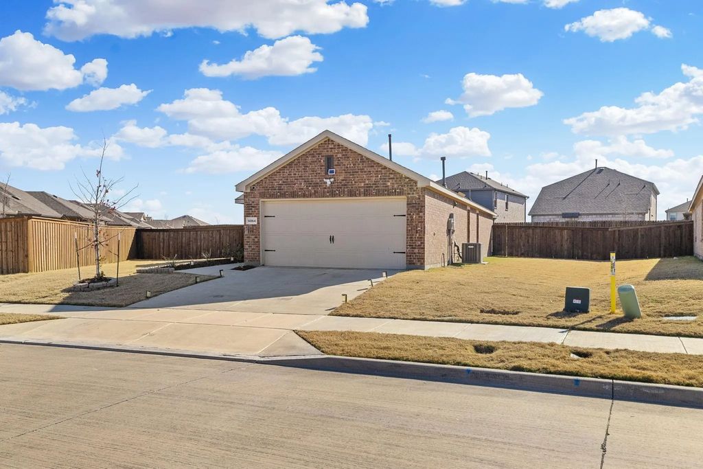 14164 Danesdale Drive, Pilot Point