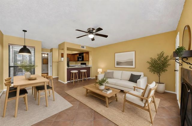 3109 Sondra Drive 107, Fort Worth
