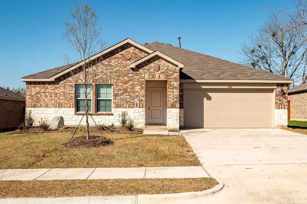 2304 Alamo Drive, Sherman