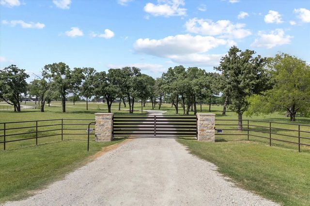 10701 Osburn Road, Pilot Point