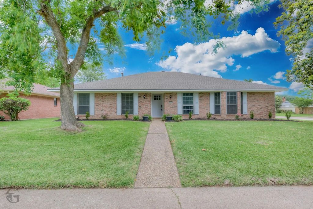 600 Rock Hollow Drive, Shreveport