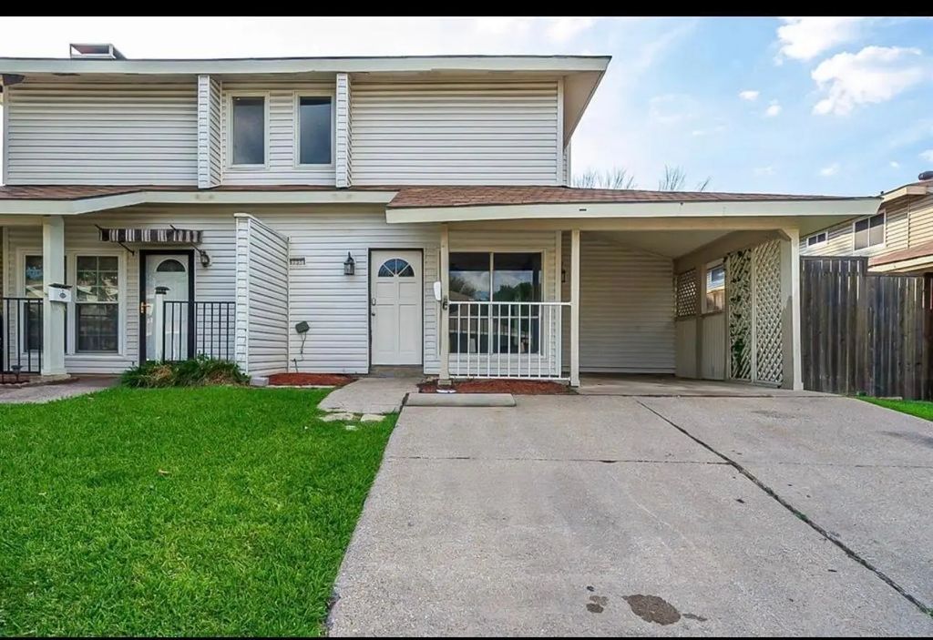 735 Valiant Circle, Garland