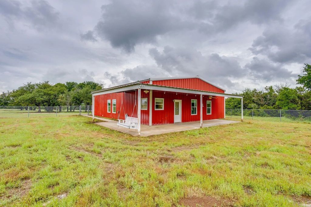 400 S 10th Avenue, Palo Pinto