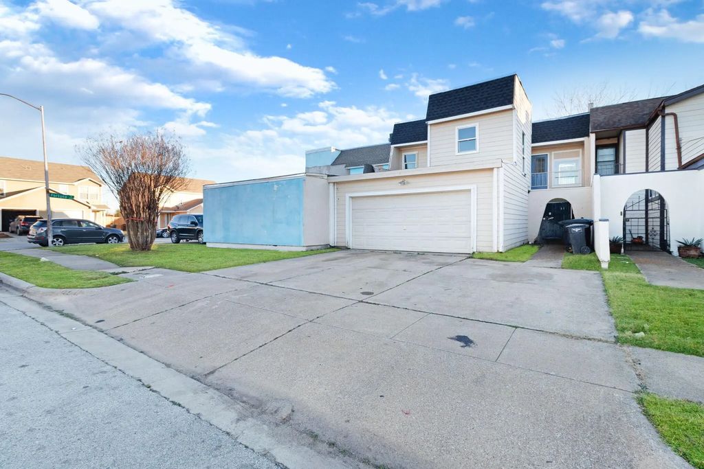 4511 Alamosa, Fort Worth