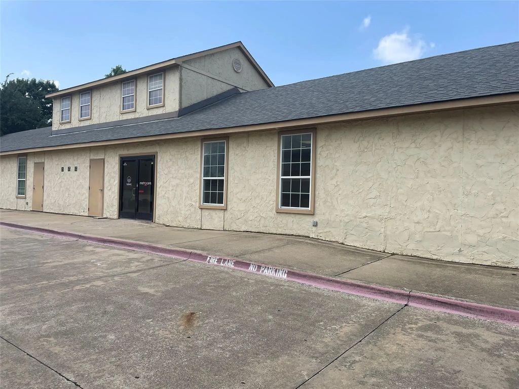 2379 Gus Thomasson Road, Mesquite